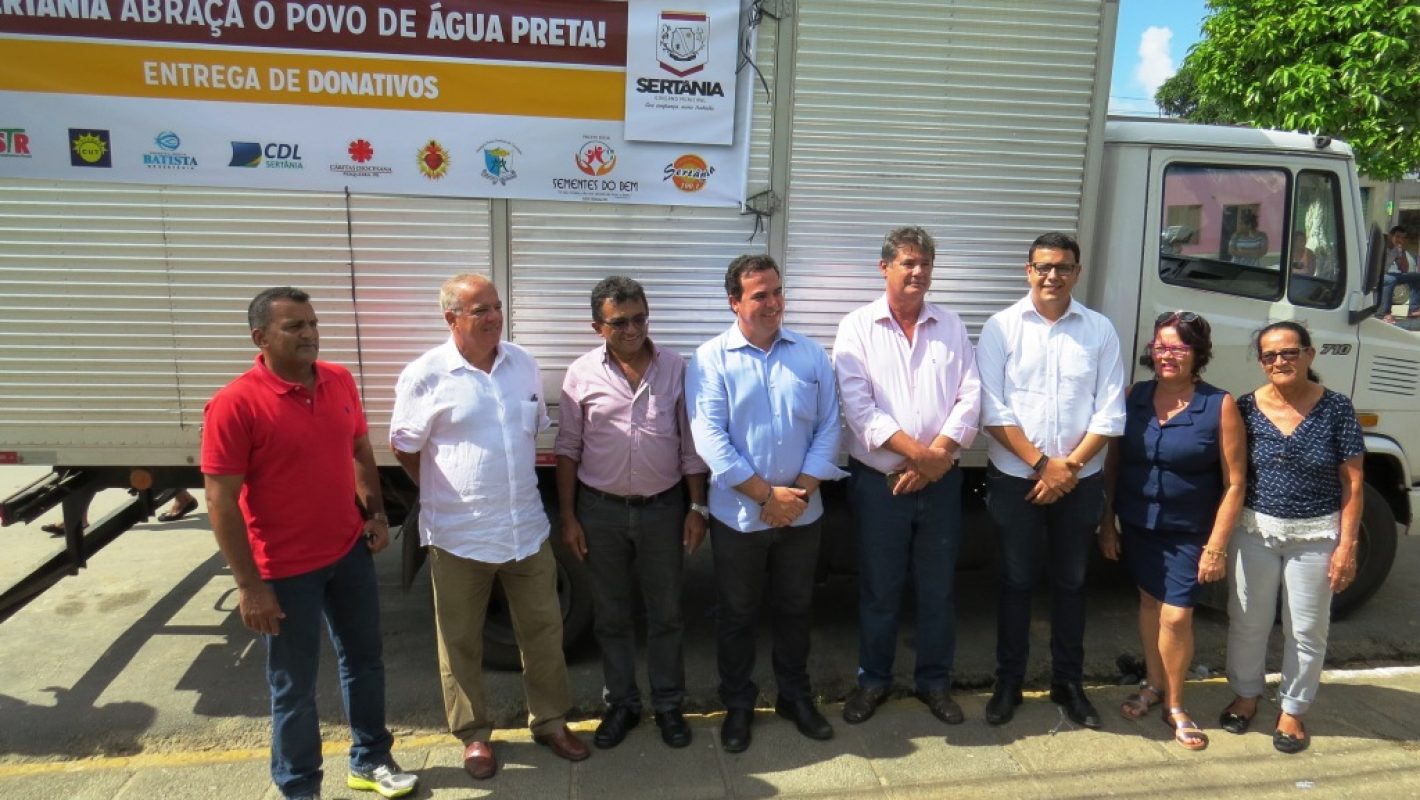 Leia mais sobre o artigo Água Preta recebe donativos de Sertânia