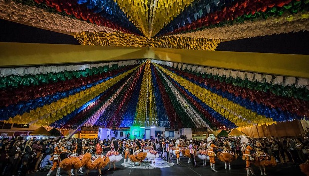 Leia mais sobre o artigo Sertanejo e até música eletrônica invadem festas juninas no Nordeste