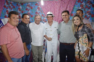 Leia mais sobre o artigo Itapetim viveu a penúltima noite do São Pedro 2017