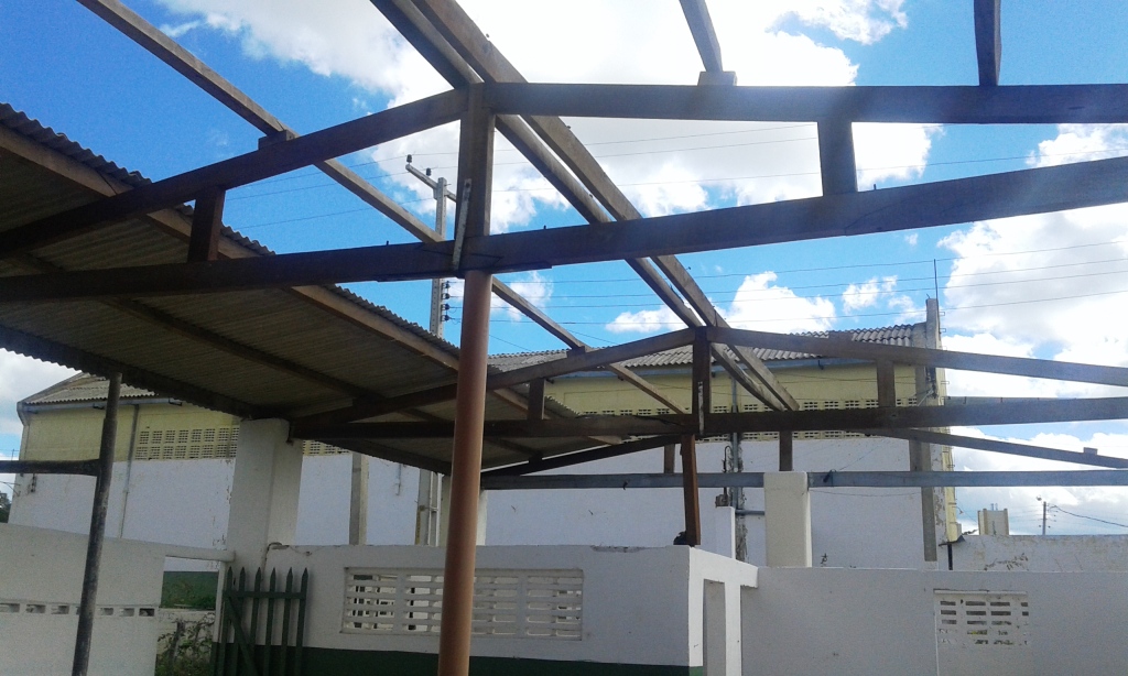 Leia mais sobre o artigo Parque de Exposição de Sertânia foi abandonado pela antiga gestão municipal