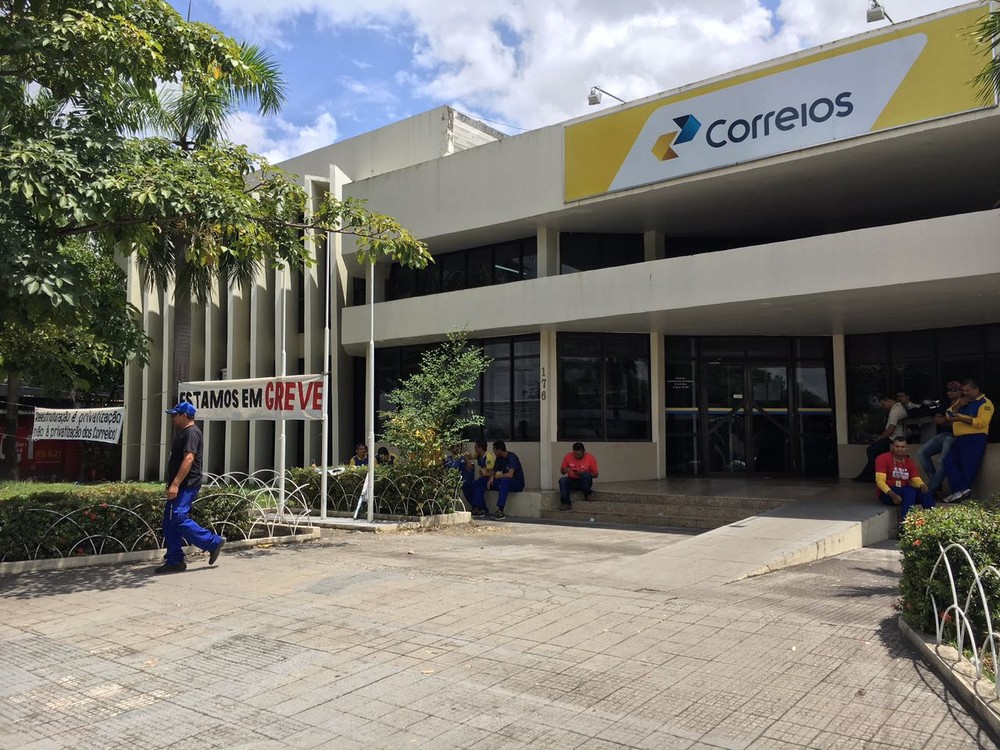 Leia mais sobre o artigo Correios e BB anunciam acordo para manter serviços do Banco Postal até janeiro