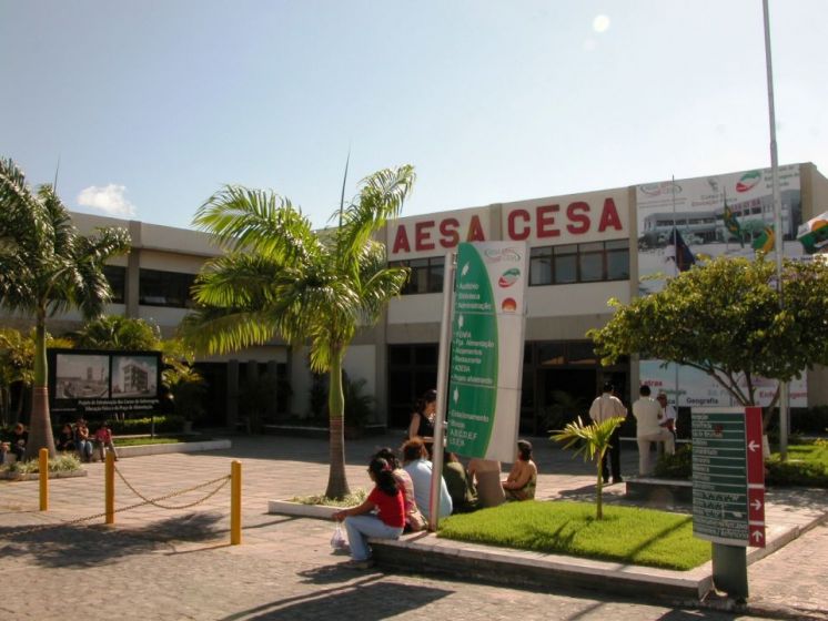 Leia mais sobre o artigo AESA suspende aulas