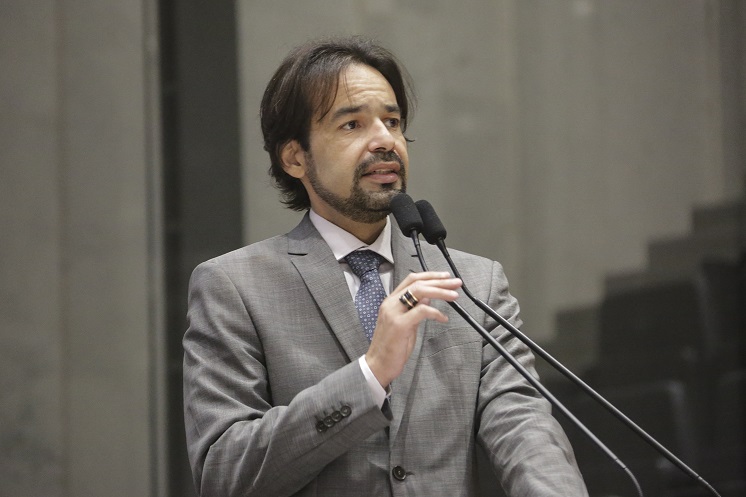 Leia mais sobre o artigo “A Unale não vai se meter nisso”, diz Diogo Moraes sobre volta das coligações