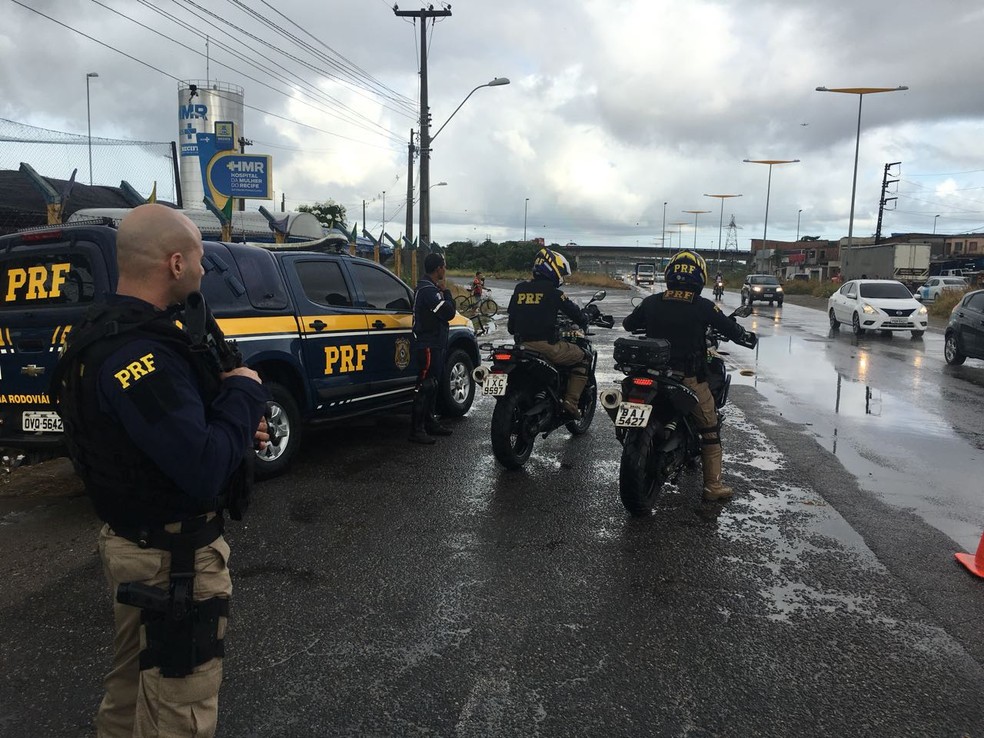 Leia mais sobre o artigo Feriadão terá fiscalização reforçada em rodovias