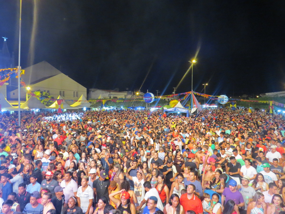 Leia mais sobre o artigo Blocos de Carnaval de Sertânia devem se cadastrar até esta quinta (14)