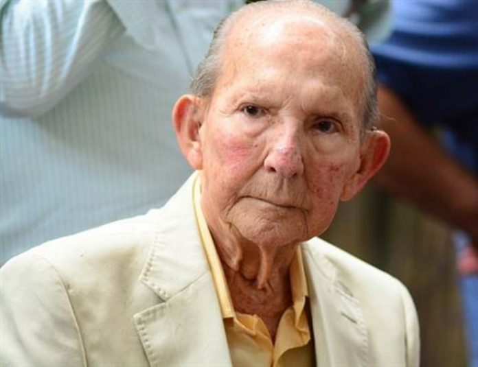 Leia mais sobre o artigo Velório do ex-ministro Armando Monteiro Filho reúne políticos em Pernambuco