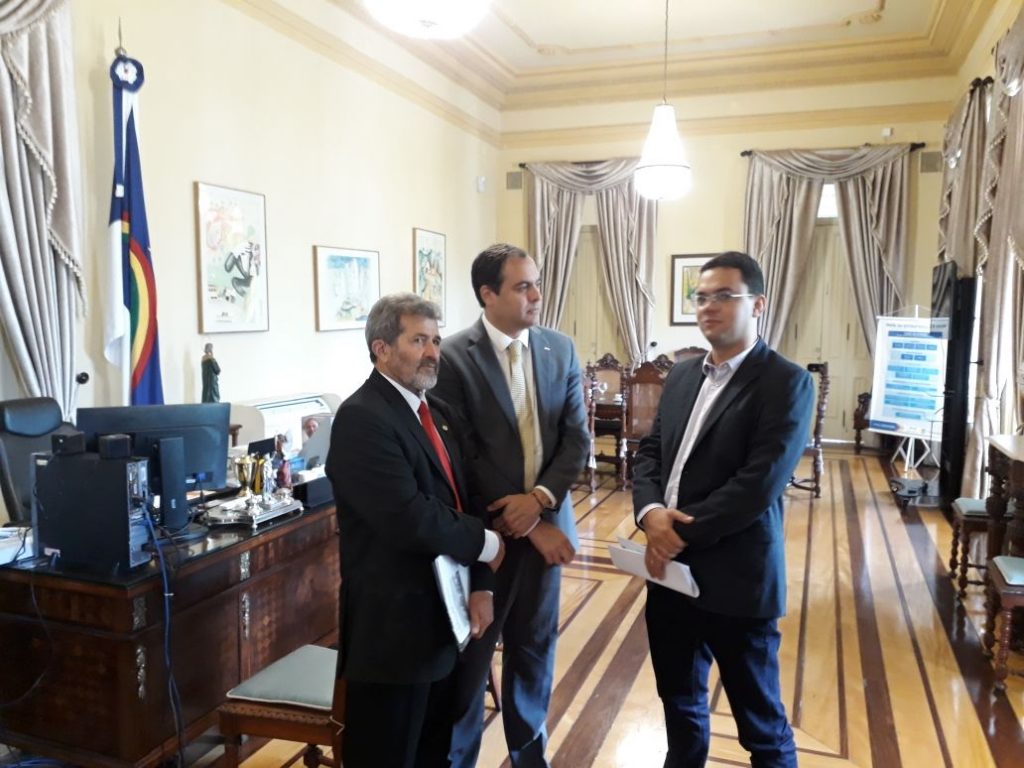 Leia mais sobre o artigo Gonzaga Patriota tem pauta com o governador Paulo Câmara