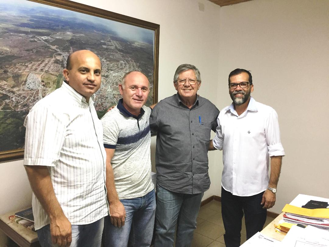 Leia mais sobre o artigo Estudantes de Sertânia vão participar da Jornada da Juventude pela Vida