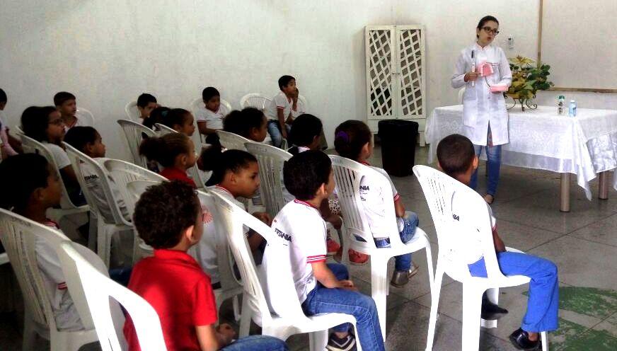 Leia mais sobre o artigo Escola recebe palestra sobre Saúde Bucal na Vila da Cohab