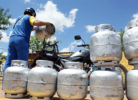 Leia mais sobre o artigo Paraíba continua sem previsão para receber gás de cozinha