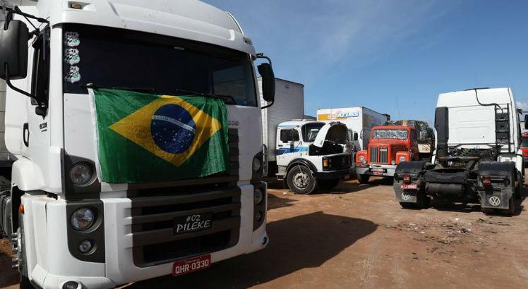 Leia mais sobre o artigo Justiça determina desocupação imediata de ponto de bloqueio em Suape