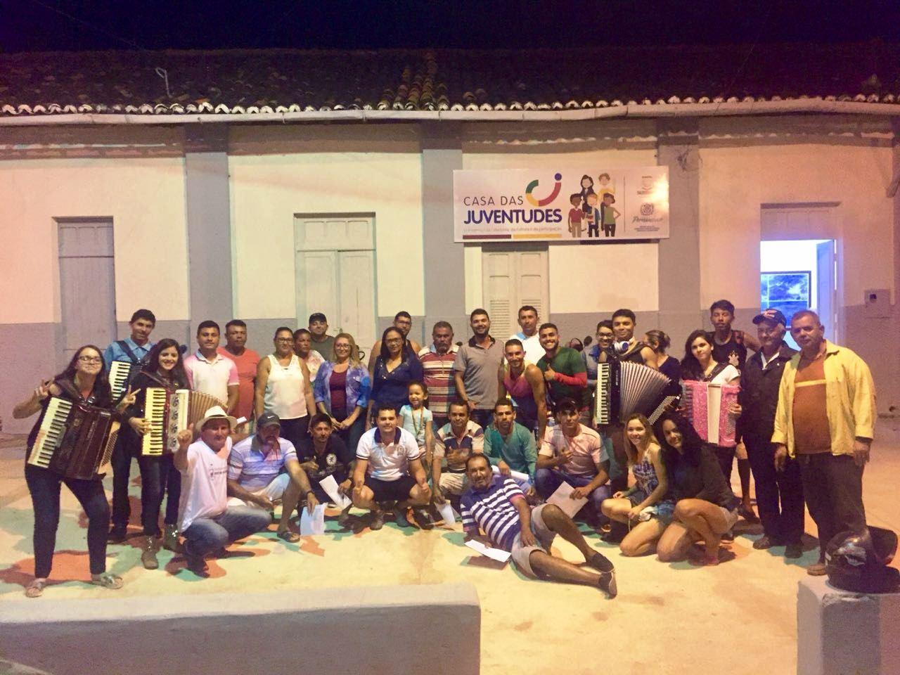 Leia mais sobre o artigo Organizadores de quadrilhas juninas se reúnem para definir calendário