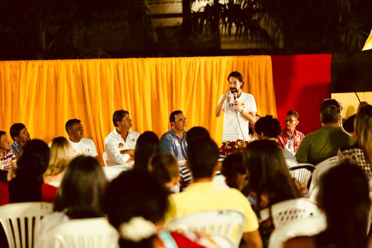 Leia mais sobre o artigo Diogo Moraes visita cidades do Sertão do Pajeú e Moxotó 