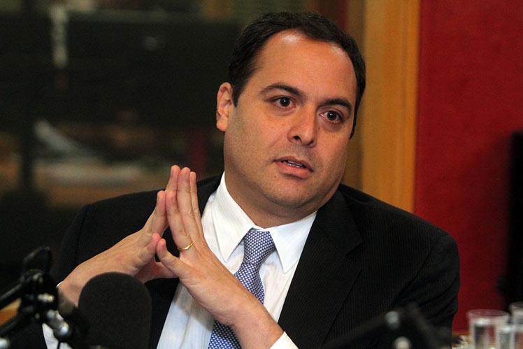 Leia mais sobre o artigo Paulo Câmara faz malabarismo para manter Pernambuco de pé