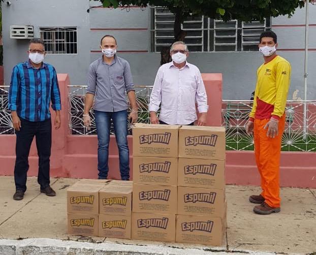 Leia mais sobre o artigo Secretaria de Saúde de Sertânia recebe doações do Supermercado Avistão