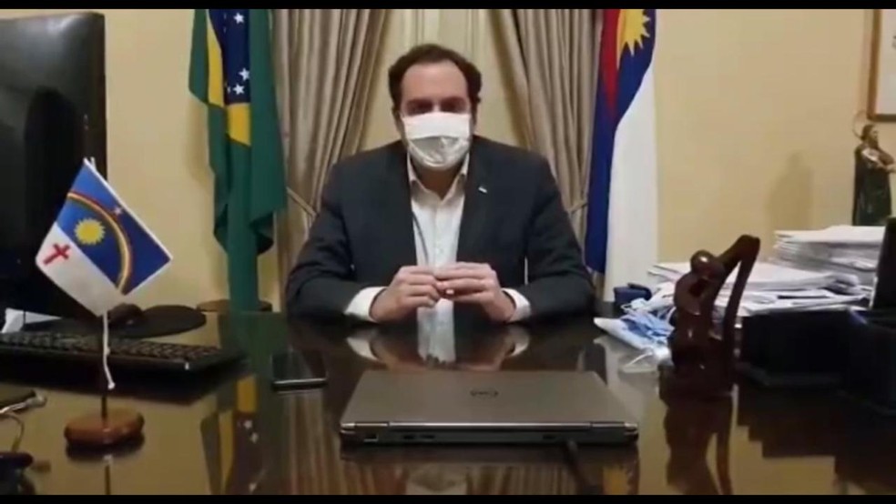 Leia mais sobre o artigo Paulo Câmara anuncia reabertura das igrejas em Pernambuco com novos protocolos