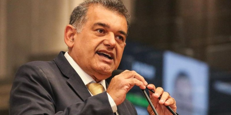 Leia mais sobre o artigo Educação promoverá debates sobre retomada das aulas presenciais em Pernambuco