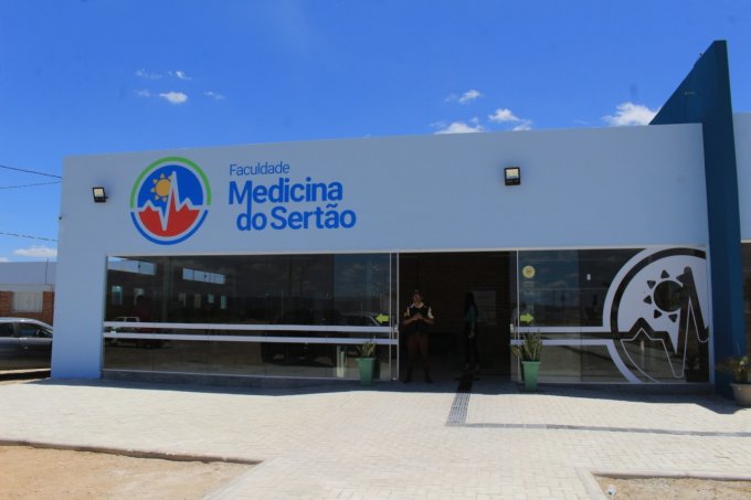 Leia mais sobre o artigo MEC autoriza credenciamento da Faculdade de Medicina do Sertão, em Arcoverde
