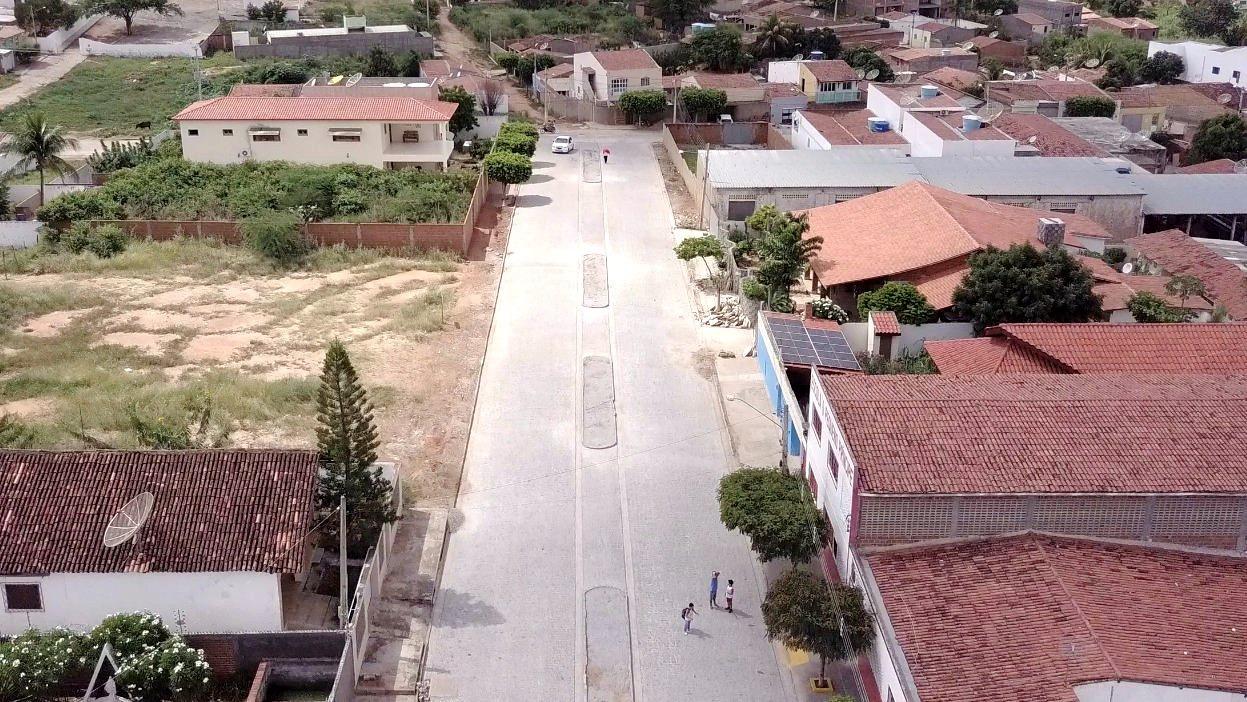 Leia mais sobre o artigo Prefeitura de Sertânia investe em pavimentação e calça mais de 60 ruas