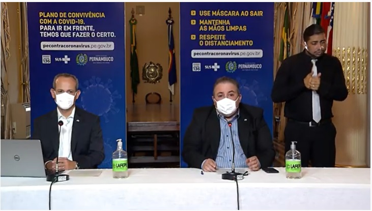 Leia mais sobre o artigo Aulas presenciais do ensino superior podem voltar em 8 de setembro; ensino básico segue suspenso