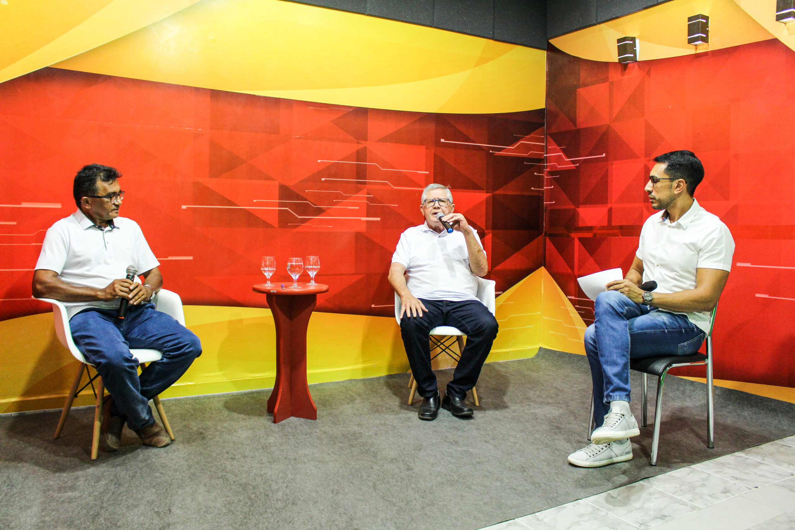 Leia mais sobre o artigo Em live, prefeito Ângelo Ferreira defende continuidade do trabalho feito em Sertânia