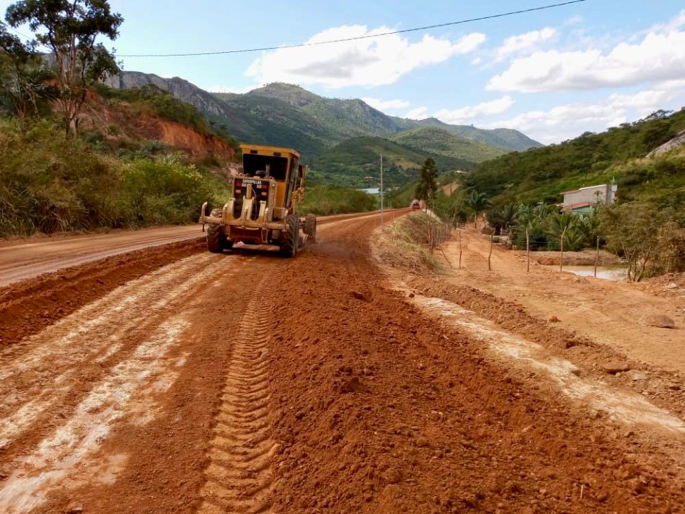 Leia mais sobre o artigo Obras da PE-166 avançam em Belo Jardim e Brejo da Madre de Deus
