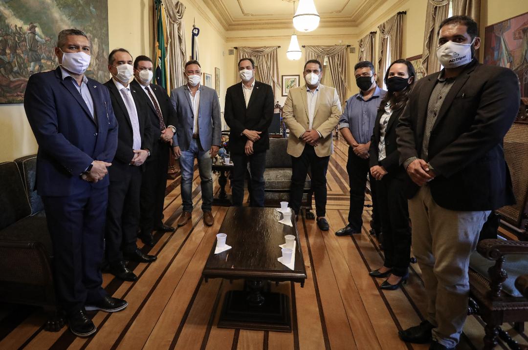 Leia mais sobre o artigo Paulo Câmara anuncia instalação de atacarejo do Grupo Pajeú em Belo Jardim