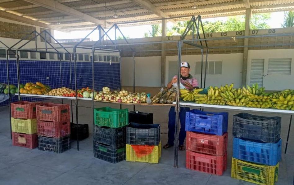 Leia mais sobre o artigo Prefeitura de Sertânia incentiva comercialização de produtos da Agricultura Familiar
