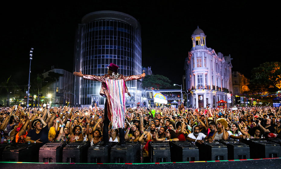 Leia mais sobre o artigo Festividades de Carnaval devem movimentar cerca de R$ 263,7 milhões só em Pernambuco