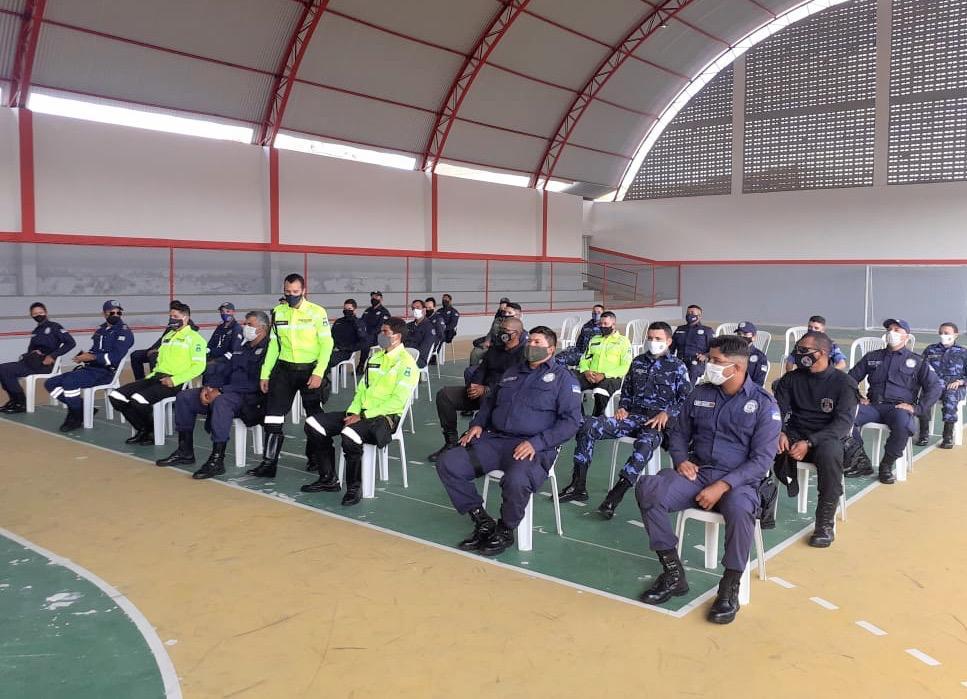 Leia mais sobre o artigo Guardas Civis de Sertânia são capacitados a usar armas não letais