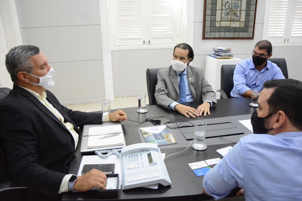 Leia mais sobre o artigo Diogo Moraes solicita implantação de Central de Oportunidades em Sertânia