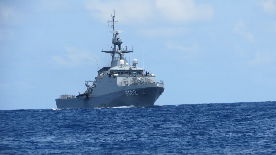 Leia mais sobre o artigo PF e Marinha apreendem catamarã carregado com cocaína a 270 km da costa do Recife
