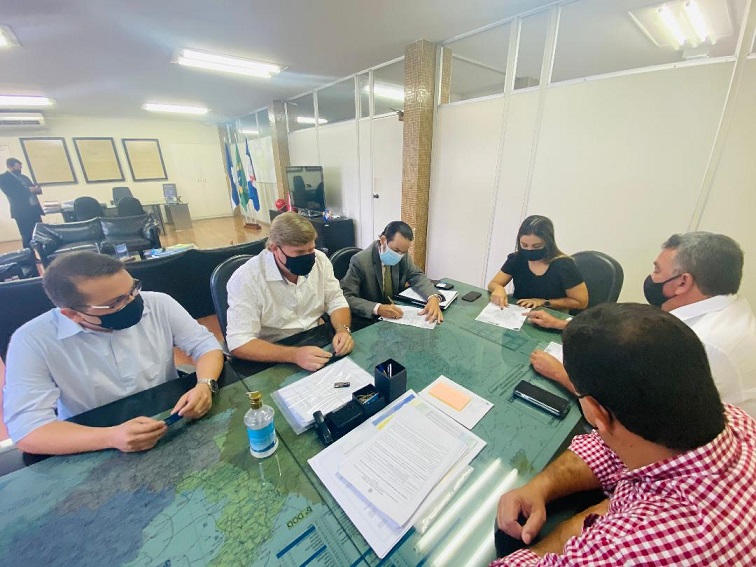 Leia mais sobre o artigo Diogo Moraes cumpre extensa agenda ao lado de prefeitos e vereadores do Agreste pernambucano