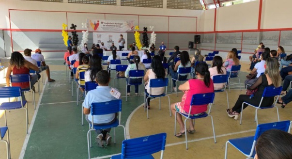 Leia mais sobre o artigo Sertânia realiza Pré-Conferência de Assistência Social