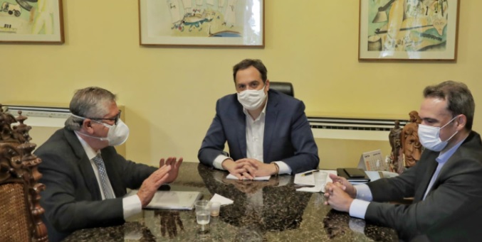 Leia mais sobre o artigo Em audiência com o governador Paulo Câmara, prefeito Ângelo Ferreira solicita várias melhorias para Sertânia