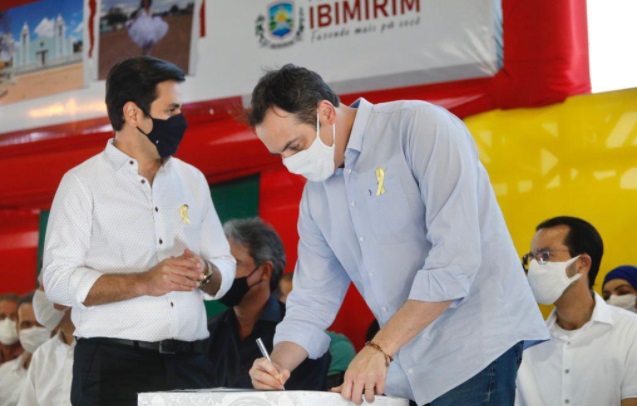 Leia mais sobre o artigo Paulo Câmara investe R$ 225 milhões em rodovias nas regiões do Moxotó e Agreste Meridional