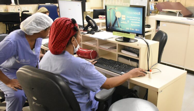 Leia mais sobre o artigo Senado se aproxima de acordo para votar piso salarial da enfermagem