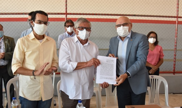 Leia mais sobre o artigo Universidade Federal de Pernambuco assina convênio para criação do Núcleo de Extensão e Cultura do Moxotó, Ipanema e Pajeú