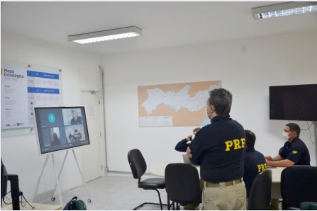 Leia mais sobre o artigo Prefeito de Sertânia assina Acordo de Cooperação Técnica com a Polícia Rodoviária Federal