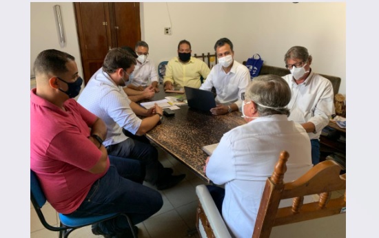 Leia mais sobre o artigo Sertânia: prefeito Ângelo Ferreira, recebe visita de gestores da Agência de Desenvolvimento Econômico de Pernambuco