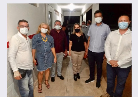 Leia mais sobre o artigo Sertânia: prefeito Ângelo Ferreira apresenta Plano Municipal de Saneamento Básico