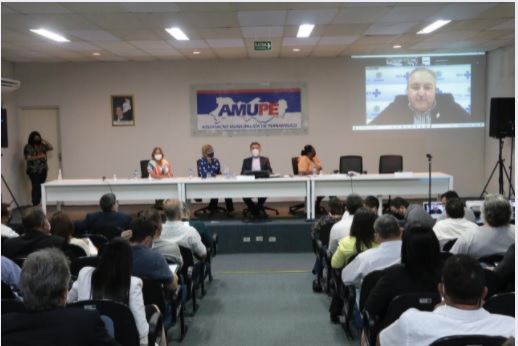 Leia mais sobre o artigo Maioria dos prefeitos cancelam festas públicas de réveillon