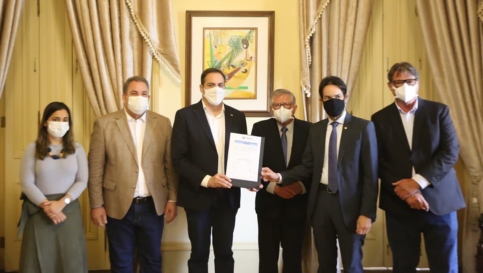 Leia mais sobre o artigo Ao lado de Paulo Câmara, Diogo Moraes participa de anúncio de R$ 1,9 mi para Sertânia