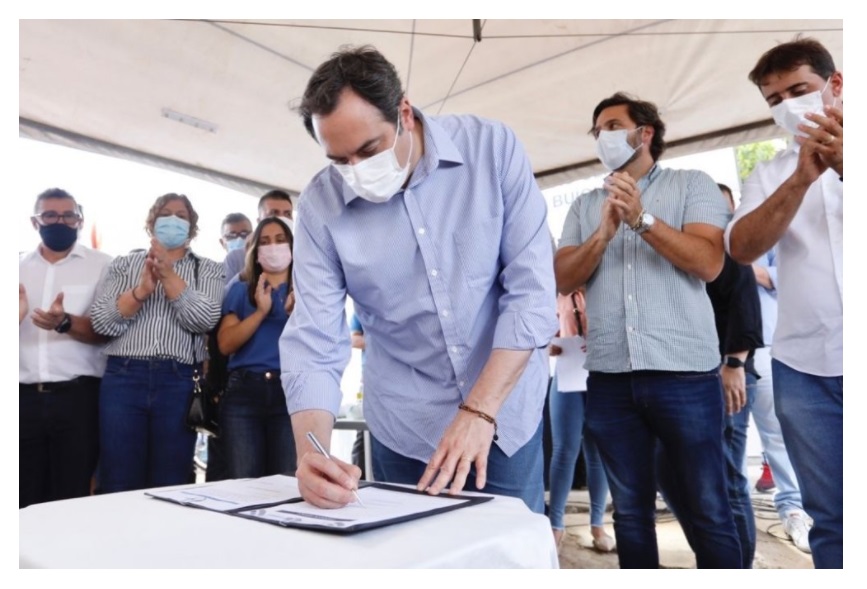 Leia mais sobre o artigo Paulo Câmara reforça infraestrutura hídrica e viária no Sertão e Agreste