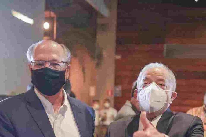 Leia mais sobre o artigo Alckmin estÃ¡ ‘praticamente certo’ como vice de Lula