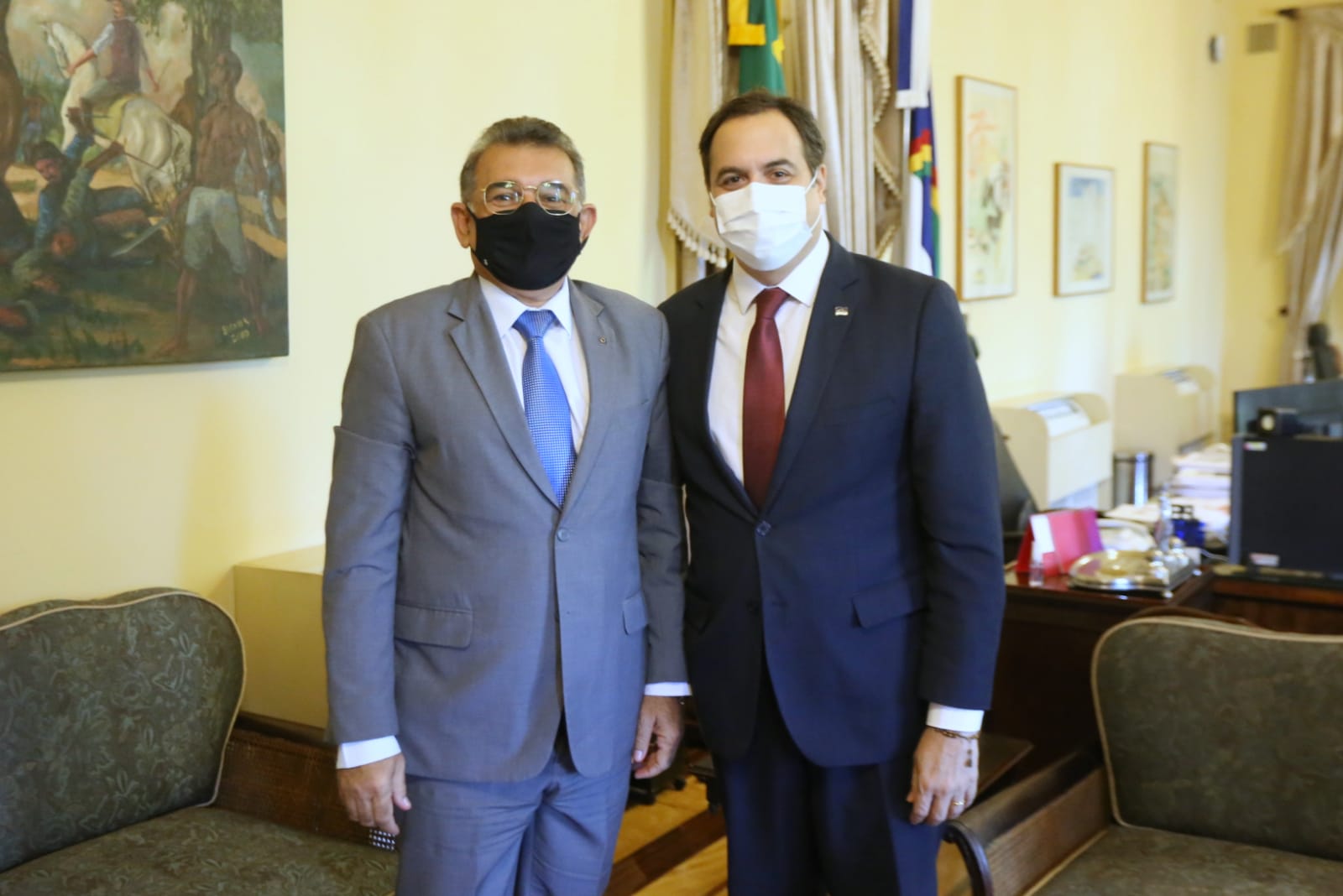 Leia mais sobre o artigo Aumento salarial dos professores Ã© tema de reuniÃ£o entre o deputado Professor Paulo Dutra e o governador Paulo CÃ¢mara