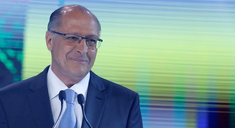 Leia mais sobre o artigo Alckmin confirma filiaÃ§Ã£o ao PSB