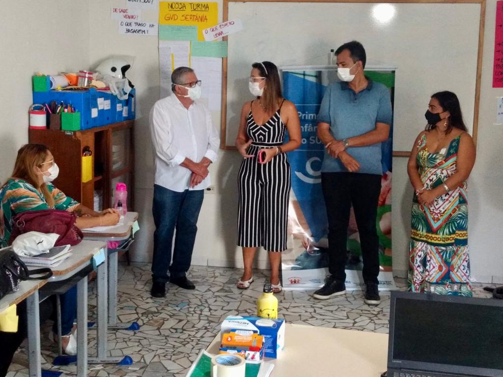 Leia mais sobre o artigo Equipe do Programa CrianÃ§a Feliz de SertÃ¢nia recebe formaÃ§Ã£o