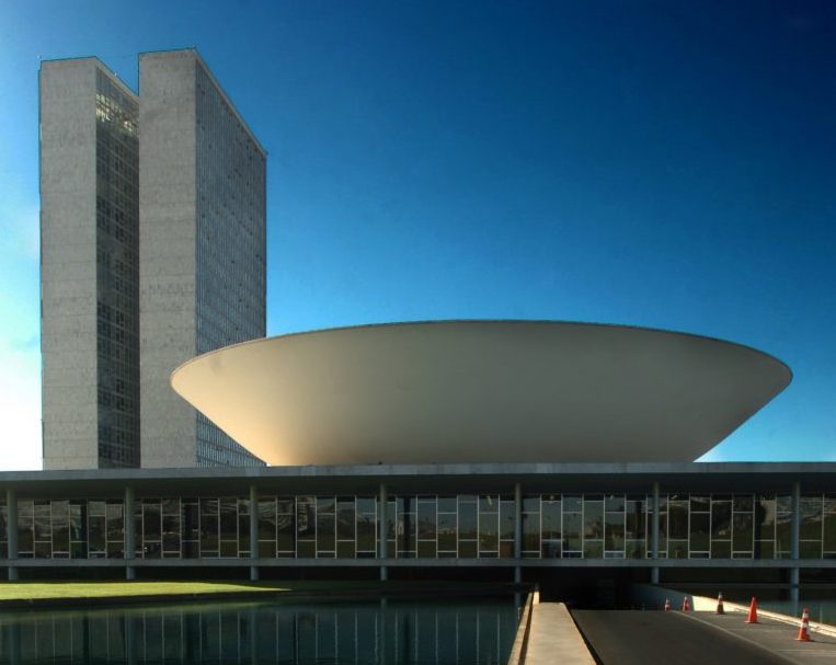 Leia mais sobre o artigo Piso salarial da enfermagem é aprovado na Câmara