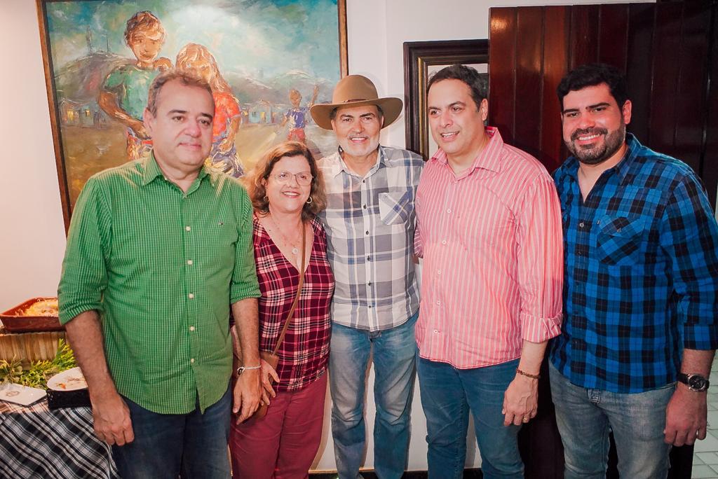 Leia mais sobre o artigo Oposições de Caruaru firmes com Danilo